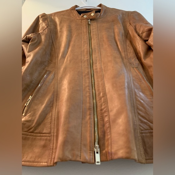Danier Women's Brown Leather Jacket - Picture 4 of 6